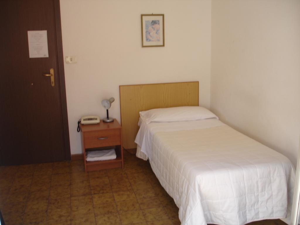 Hotel La Rusticana Giardini Naxos Room photo